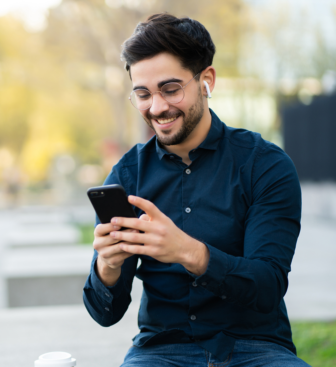 Jingle Pay User 1 - Smiling man